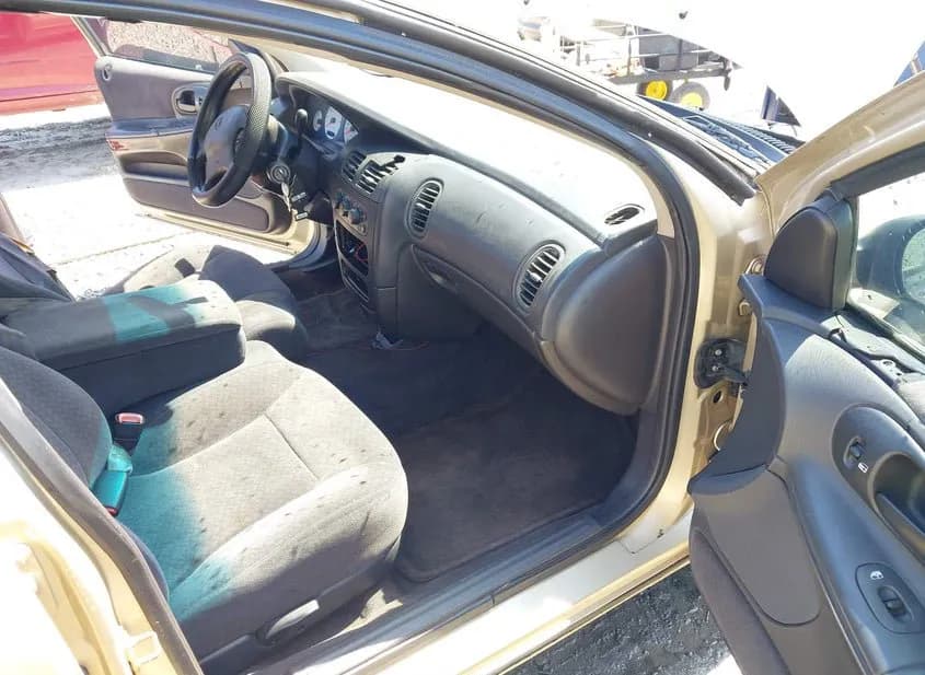 2000 DODGE Intrepid Used VIN 2B3HD46R9YH276514 – trunk area 2000 DODGE Intrepid Used VIN 2B3HD46R9YH276514 – trunk area