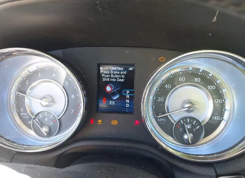 2013 CHRYSLER 300 Used VIN 2C3CCAAG3DH572482 – photo 14 2013 CHRYSLER 300 Used VIN 2C3CCAAG3DH572482 – photo 14