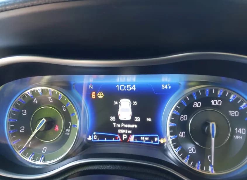 2023 CHRYSLER 300 Used VIN 2C3CCAAG4PH678816 – undercarriage 2023 CHRYSLER 300 Used VIN 2C3CCAAG4PH678816 – undercarriage