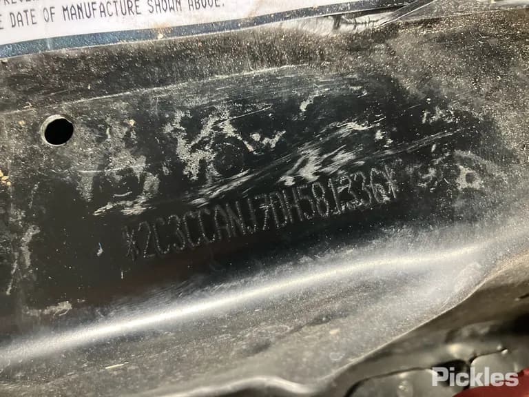 2014 Chrysler 300 Used VIN 2C3CCANJ9DH613347 – photo 11 2014 Chrysler 300 Used VIN 2C3CCANJ9DH613347 – photo 11