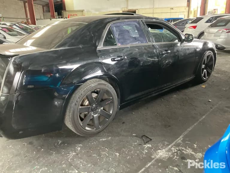 2014 Chrysler 300 Used VIN 2C3CCANJ9DH613347 – photo 22 2014 Chrysler 300 Used VIN 2C3CCANJ9DH613347 – photo 22