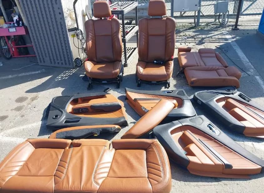 2017 DODGE Charger Used VIN 2C3CDXL97HH536685 – engine bay 2017 DODGE Charger Used VIN 2C3CDXL97HH536685 – engine bay