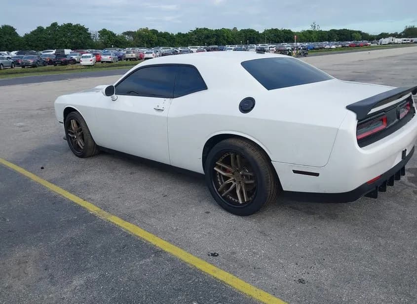 2018 DODGE Challenger Used VIN 2C3CDZBT0JH259571 – engine bay 2018 DODGE Challenger Used VIN 2C3CDZBT0JH259571 – engine bay