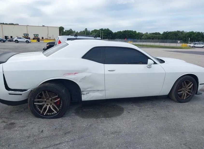 2018 DODGE Challenger Used VIN 2C3CDZBT0JH259571 – photo 12 2018 DODGE Challenger Used VIN 2C3CDZBT0JH259571 – photo 12