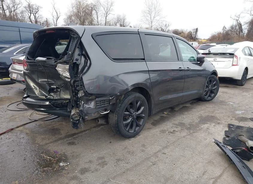 2018 CHRYSLER PACIFICA Used VIN 2C4RC1FG8JR351254 – dashboard 2018 CHRYSLER PACIFICA Used VIN 2C4RC1FG8JR351254 – dashboard