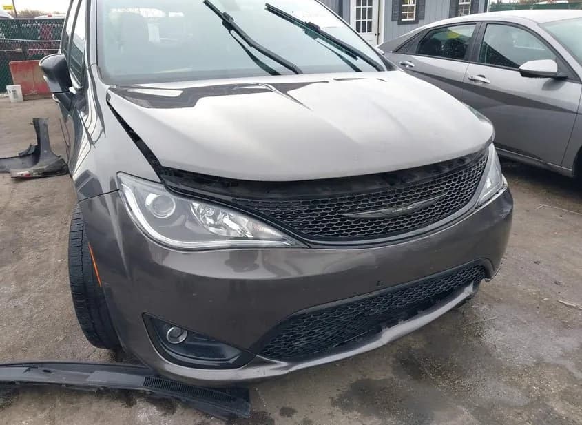 2018 CHRYSLER PACIFICA Used VIN 2C4RC1FG8JR351254 – photo 11 2018 CHRYSLER PACIFICA Used VIN 2C4RC1FG8JR351254 – photo 11