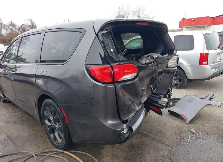 2018 CHRYSLER PACIFICA Used VIN 2C4RC1FG8JR351254 – photo 19 2018 CHRYSLER PACIFICA Used VIN 2C4RC1FG8JR351254 – photo 19