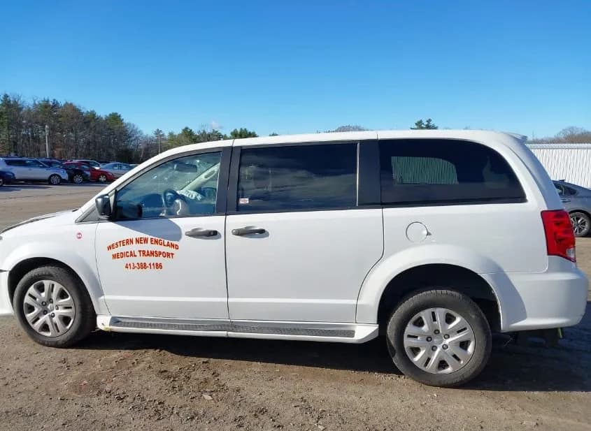 2019 DODGE Grand Caravan Used VIN 2C4RDGBG4KR754378 – exterior detail 2019 DODGE Grand Caravan Used VIN 2C4RDGBG4KR754378 – exterior detail