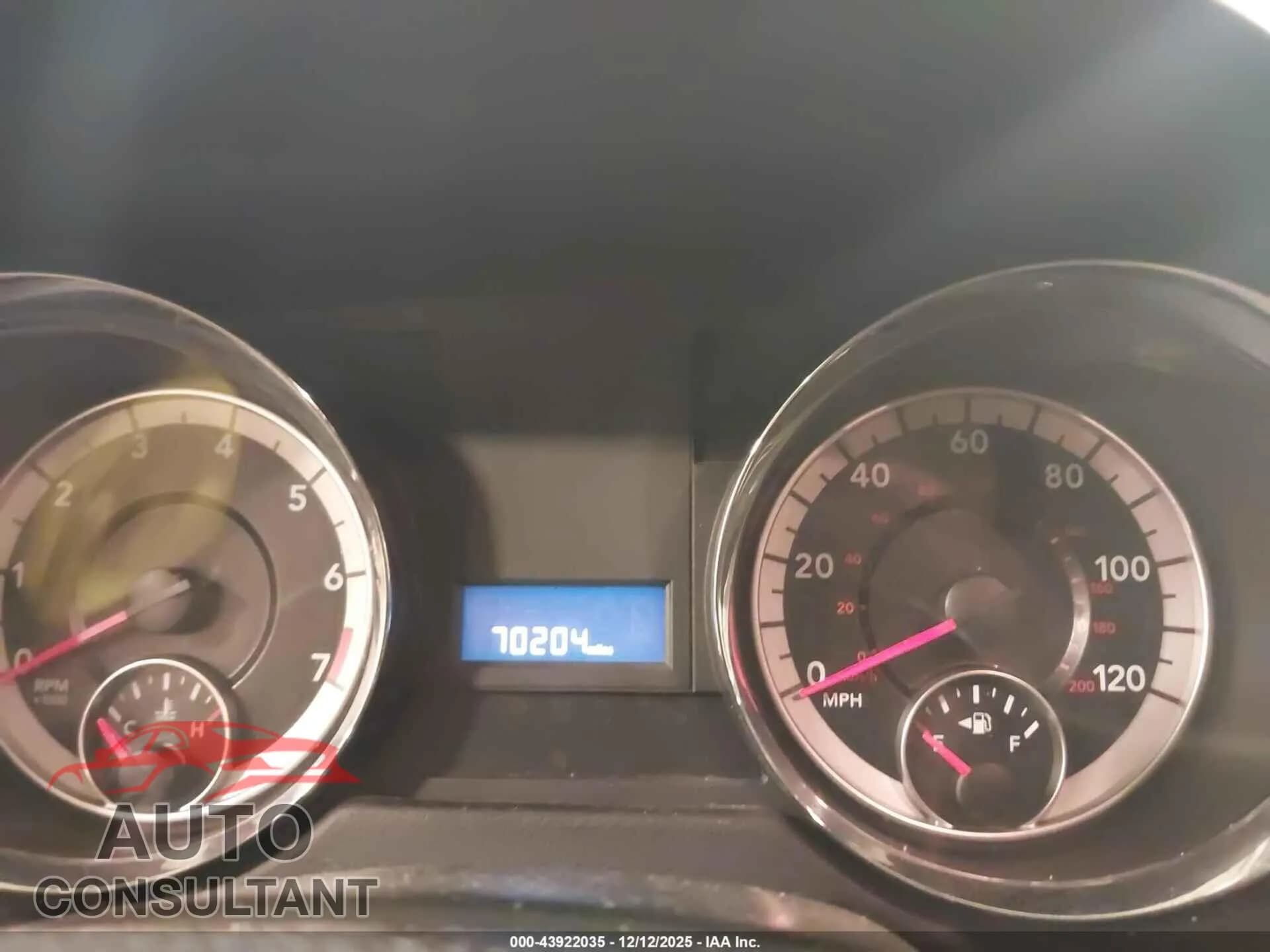 2020 DODGE GRAND CARAVAN Damaged VIN 2C4RDGBG4LR195366 – exterior detail 2020 DODGE GRAND CARAVAN Damaged VIN 2C4RDGBG4LR195366 – exterior detail