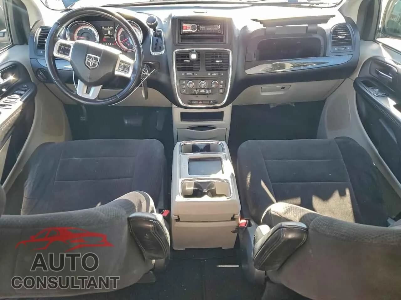 2013 DODGE CARAVAN Damaged VIN 2C4RDGCG3DR712415 – undercarriage 2013 DODGE CARAVAN Damaged VIN 2C4RDGCG3DR712415 – undercarriage