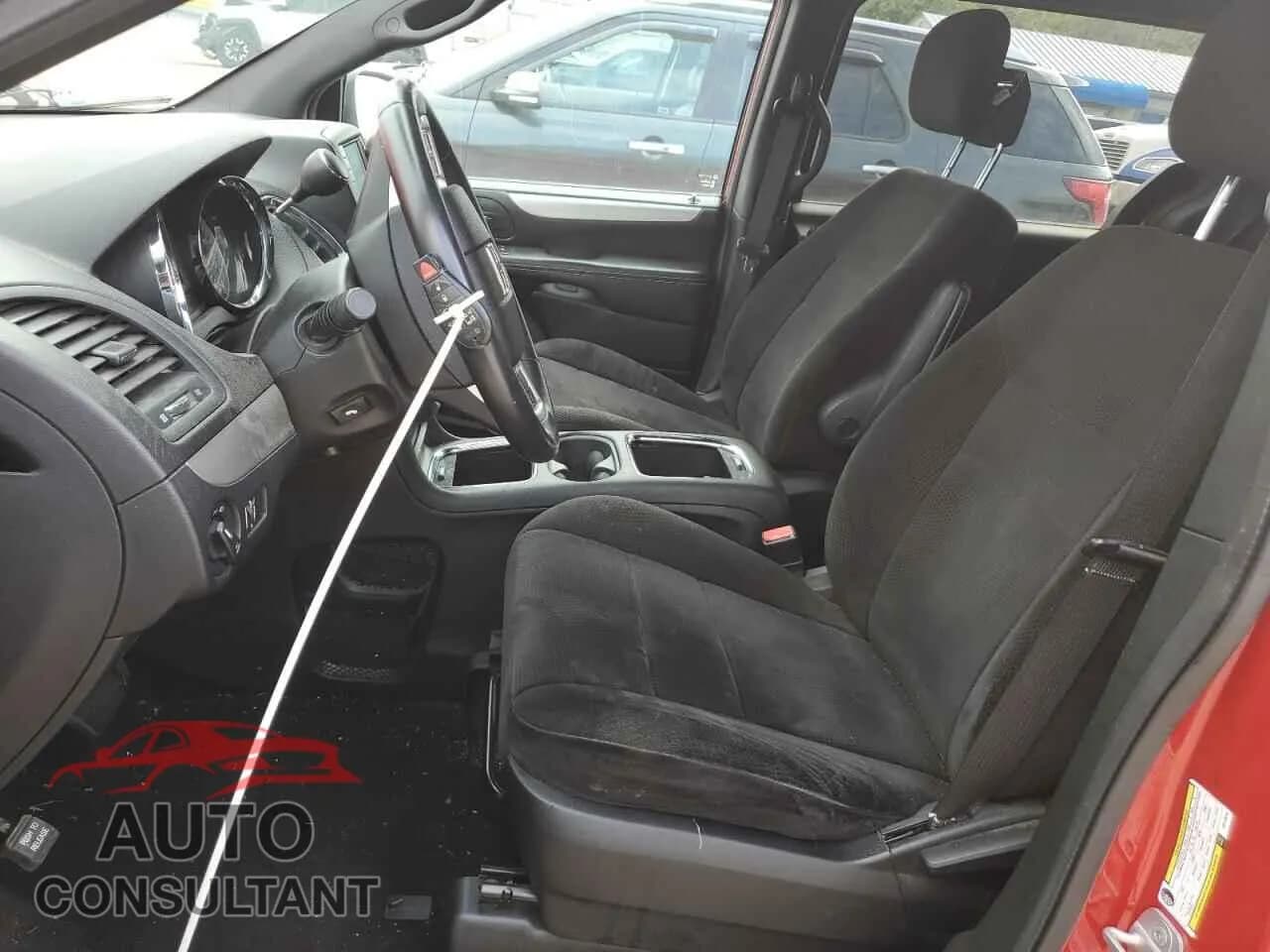 2014 DODGE CARAVAN Damaged VIN 2C4RDGCG6ER118919 – exterior detail 2014 DODGE CARAVAN Damaged VIN 2C4RDGCG6ER118919 – exterior detail