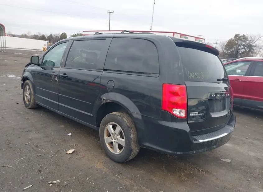 2013 DODGE Grand Caravan Used VIN 2C4RDGCG7DR651098 – trunk area 2013 DODGE Grand Caravan Used VIN 2C4RDGCG7DR651098 – trunk area