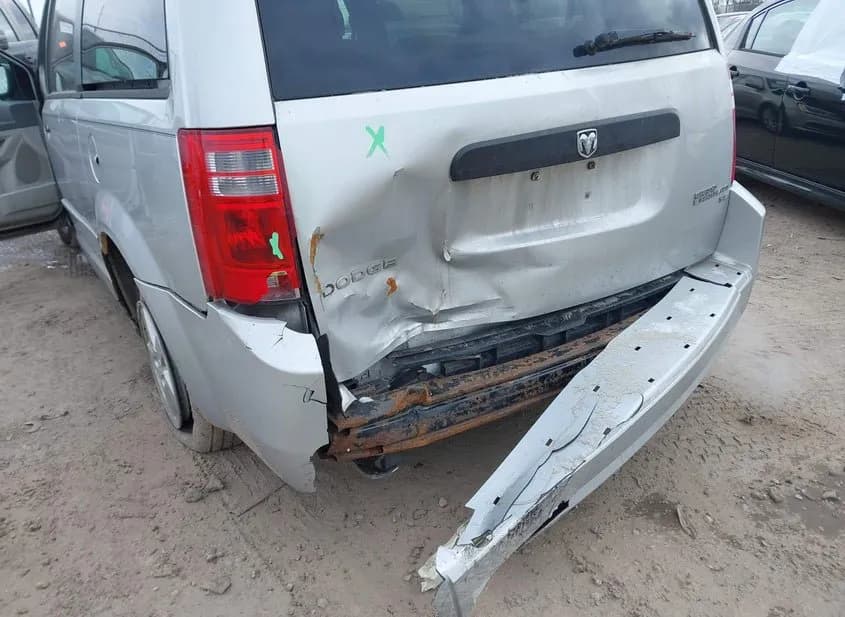 2010 DODGE Grand Caravan Used VIN 2D4RN3D14AR427060 – side profile 2010 DODGE Grand Caravan Used VIN 2D4RN3D14AR427060 – side profile
