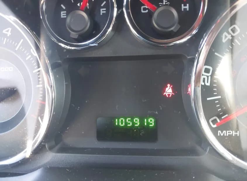 2010 FORD Edge Used VIN 2FMDK3GC7ABB28518 – trunk area 2010 FORD Edge Used VIN 2FMDK3GC7ABB28518 – trunk area