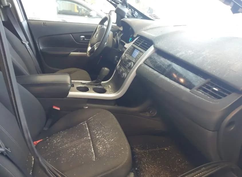 2013 FORD Edge Used VIN 2FMDK3GCXDBC83391 – trunk area 2013 FORD Edge Used VIN 2FMDK3GCXDBC83391 – trunk area