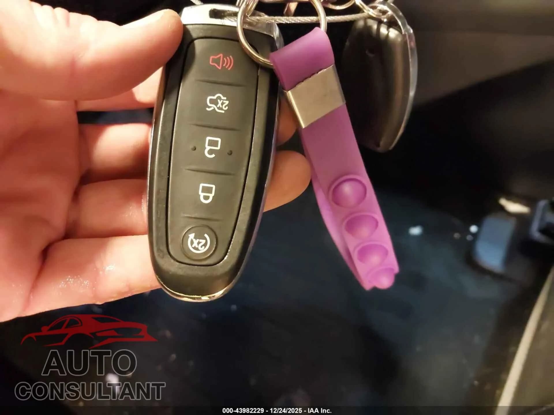 2011 FORD EDGE Damaged VIN 2FMDK4KCXBBA41906 – photo 11 2011 FORD EDGE Damaged VIN 2FMDK4KCXBBA41906 – photo 11