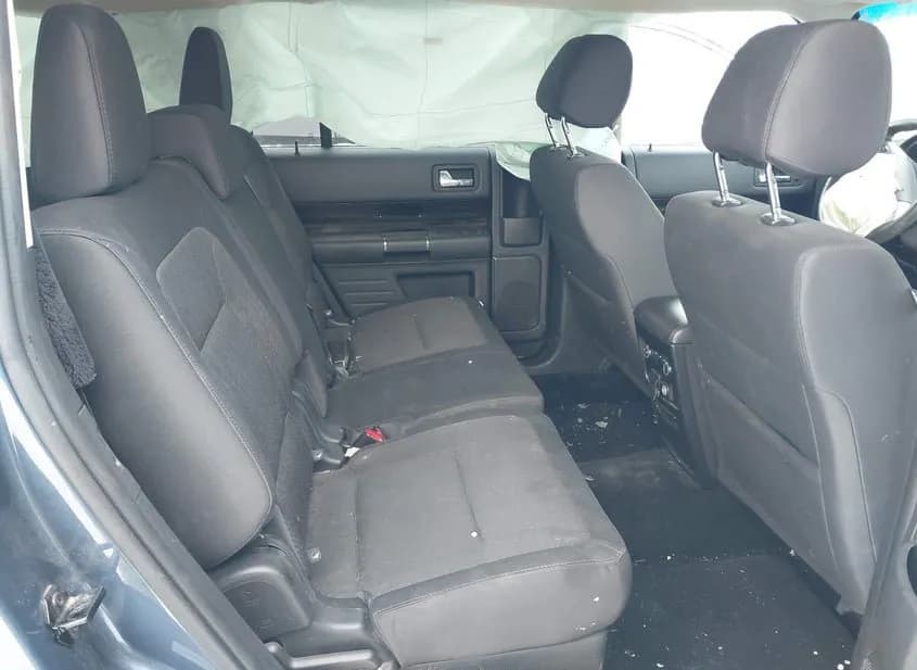 2019 FORD Flex Used VIN 2FMHK6C83KBA01206 – trunk area 2019 FORD Flex Used VIN 2FMHK6C83KBA01206 – trunk area