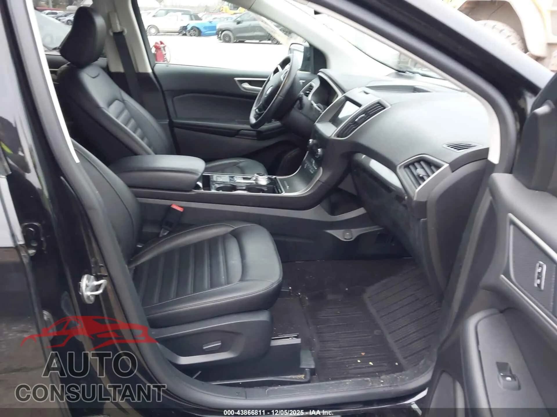 2020 FORD EDGE Damaged VIN 2FMPK3J95LBB61434 – interior seats 2020 FORD EDGE Damaged VIN 2FMPK3J95LBB61434 – interior seats