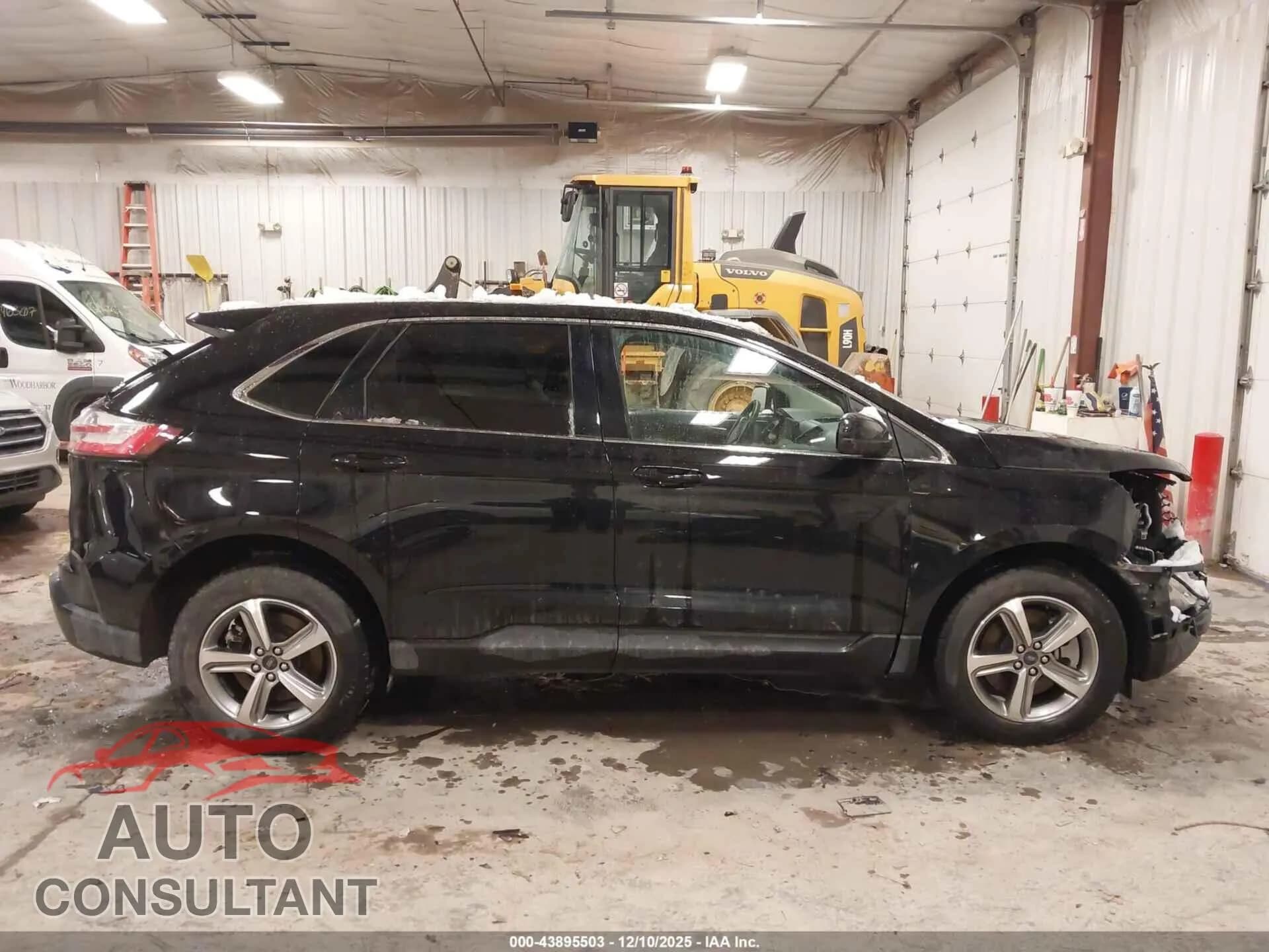 2023 FORD EDGE Damaged VIN 2FMPK4J91PBA15656 – photo 13 2023 FORD EDGE Damaged VIN 2FMPK4J91PBA15656 – photo 13