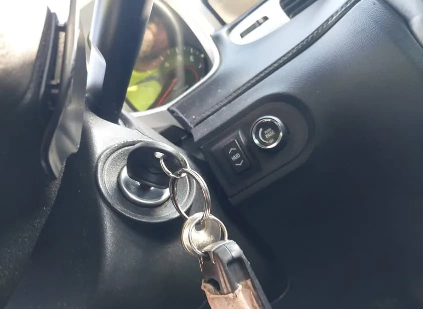 2014 CHEVROLET Camaro Used VIN 2G1FC3D30E9146427 – trunk area 2014 CHEVROLET Camaro Used VIN 2G1FC3D30E9146427 – trunk area