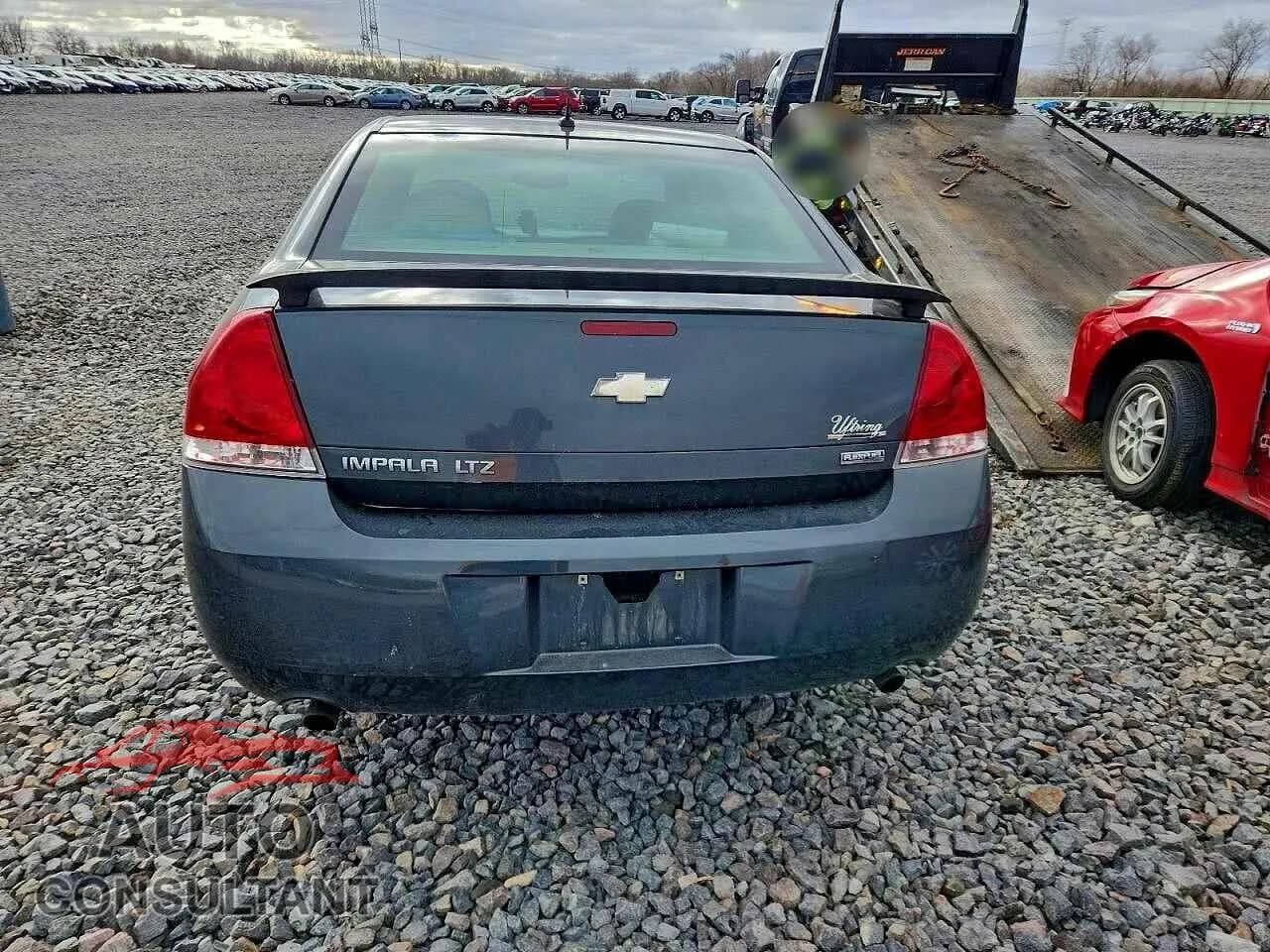 2013 CHEVROLET IMPALA Damaged VIN 2G1WC5E37D1108314 – engine bay 2013 CHEVROLET IMPALA Damaged VIN 2G1WC5E37D1108314 – engine bay