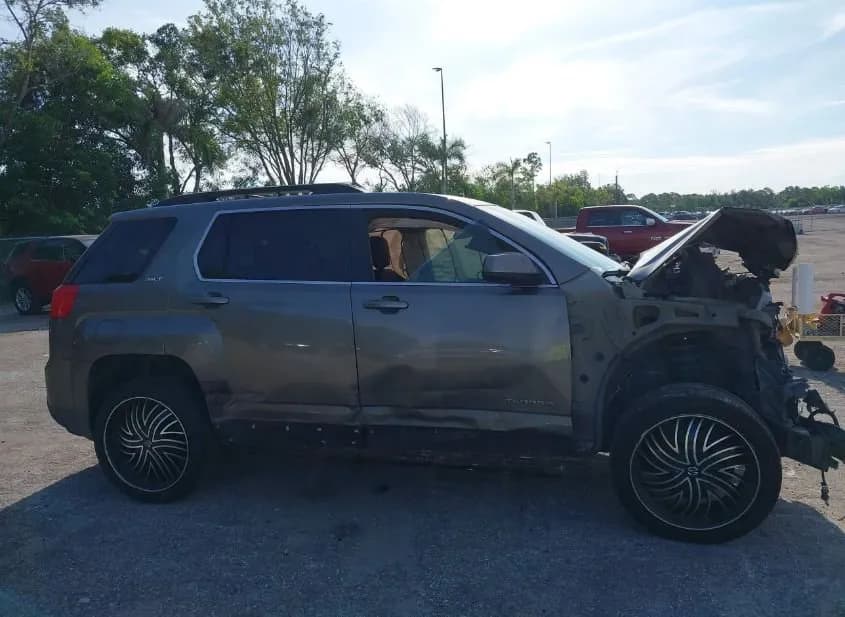 2012 GMC Terrain Used VIN 2GKALUEK8C6356080 – engine bay 2012 GMC Terrain Used VIN 2GKALUEK8C6356080 – engine bay