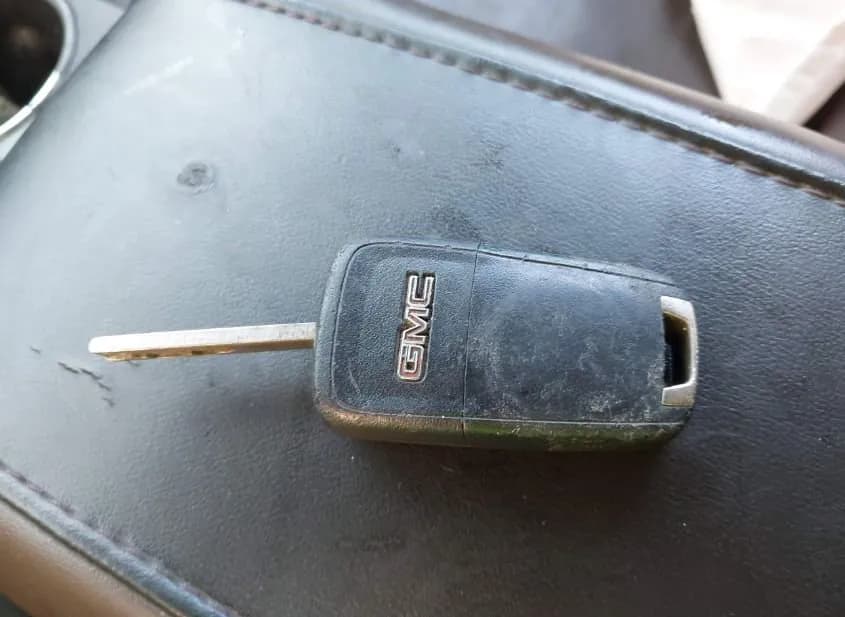 2012 GMC Terrain Used VIN 2GKALUEK8C6356080 – undercarriage 2012 GMC Terrain Used VIN 2GKALUEK8C6356080 – undercarriage