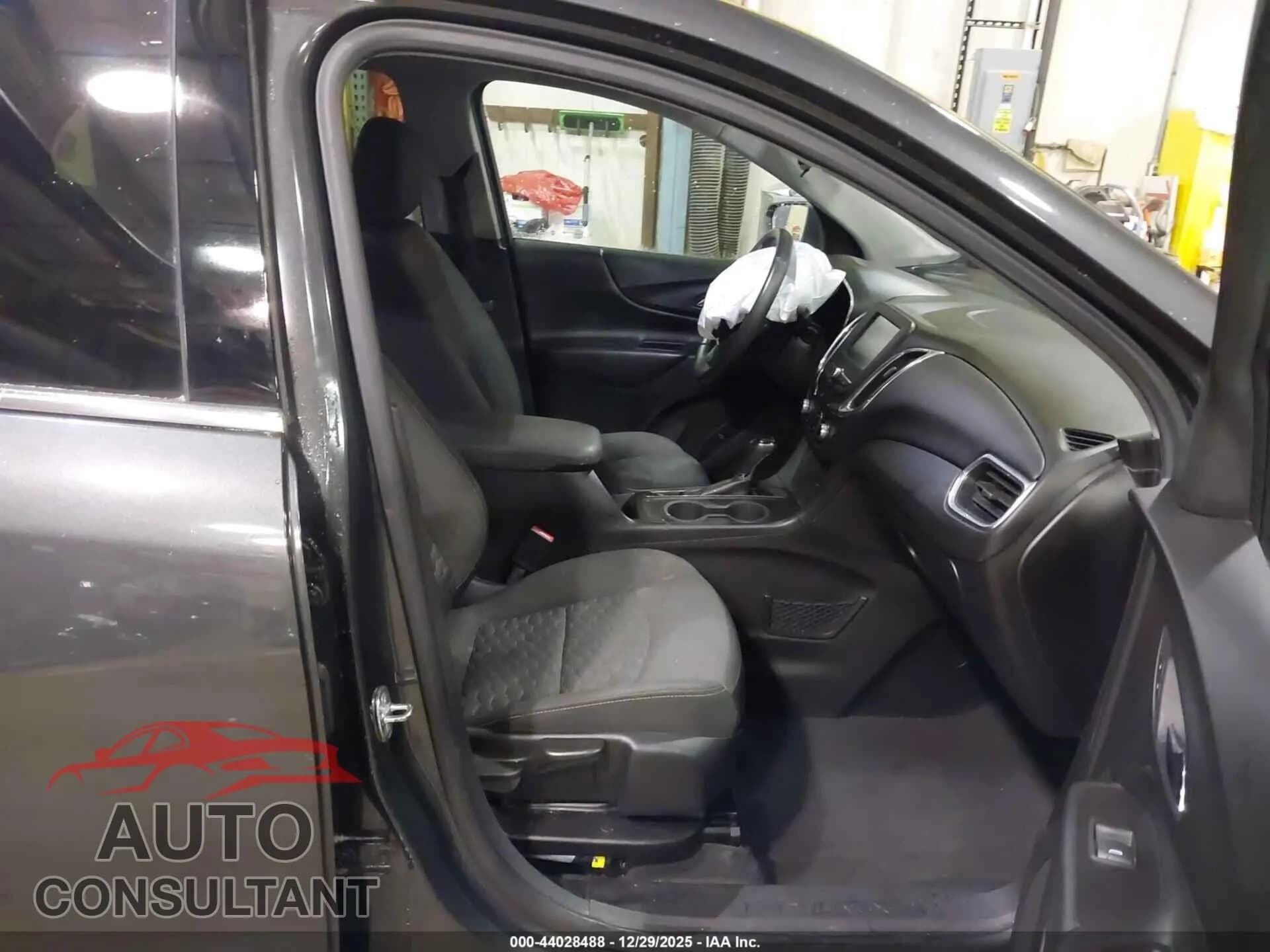 2018 CHEVROLET EQUINOX Damaged VIN 2GNAXJEV8J6108618 – interior seats 2018 CHEVROLET EQUINOX Damaged VIN 2GNAXJEV8J6108618 – interior seats