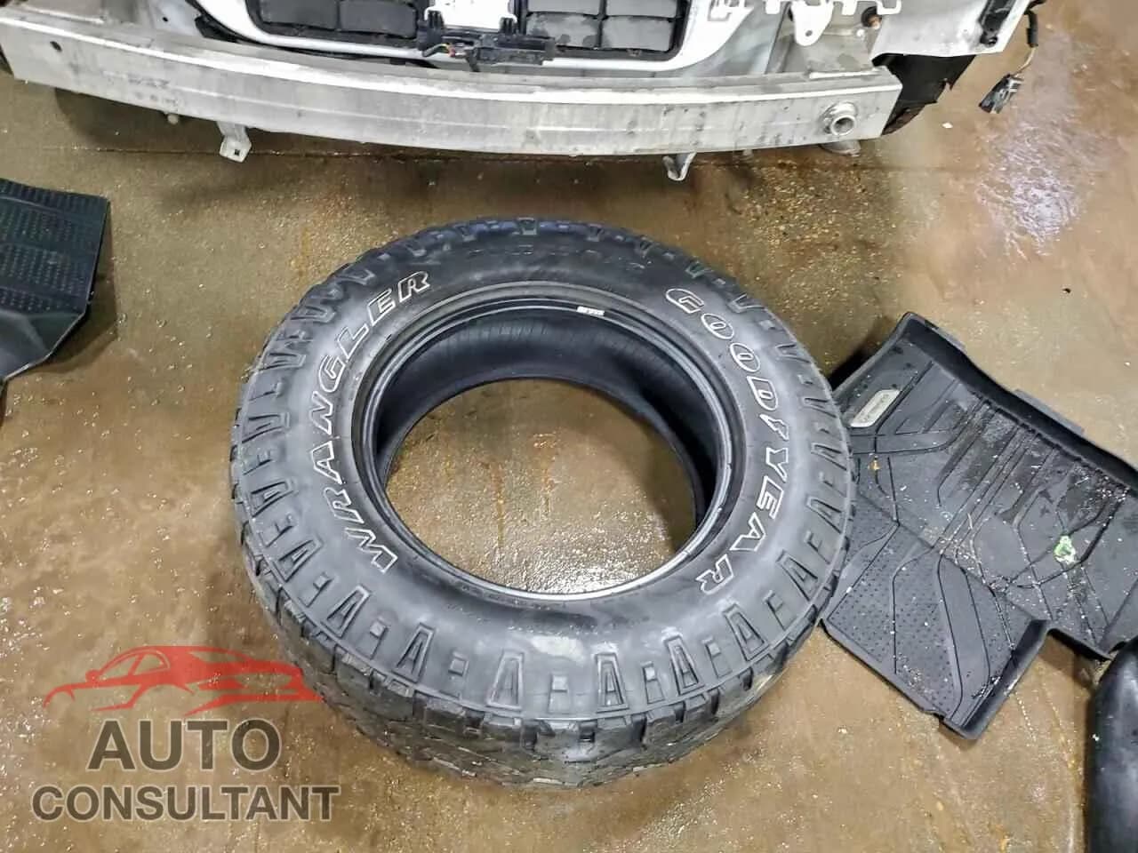 2020 CHEVROLET EQUINOX Damaged VIN 2GNAXUEV1L6189952 – photo 12 2020 CHEVROLET EQUINOX Damaged VIN 2GNAXUEV1L6189952 – photo 12