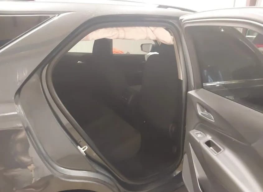 2020 CHEVROLET Equinox Used VIN 2GNAXUEV7L6253346 – engine bay 2020 CHEVROLET Equinox Used VIN 2GNAXUEV7L6253346 – engine bay