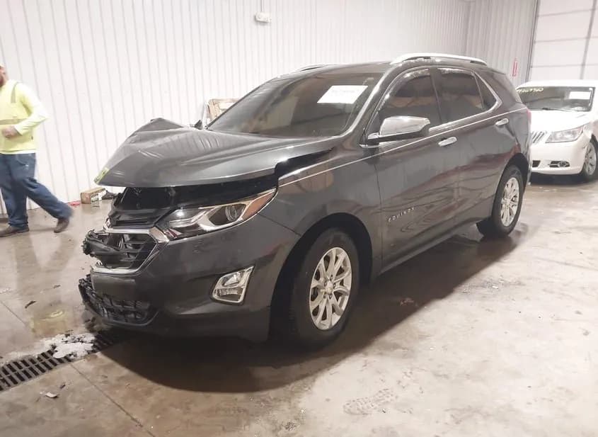 2020 CHEVROLET Equinox Used VIN 2GNAXUEV7L6253346 – undercarriage 2020 CHEVROLET Equinox Used VIN 2GNAXUEV7L6253346 – undercarriage