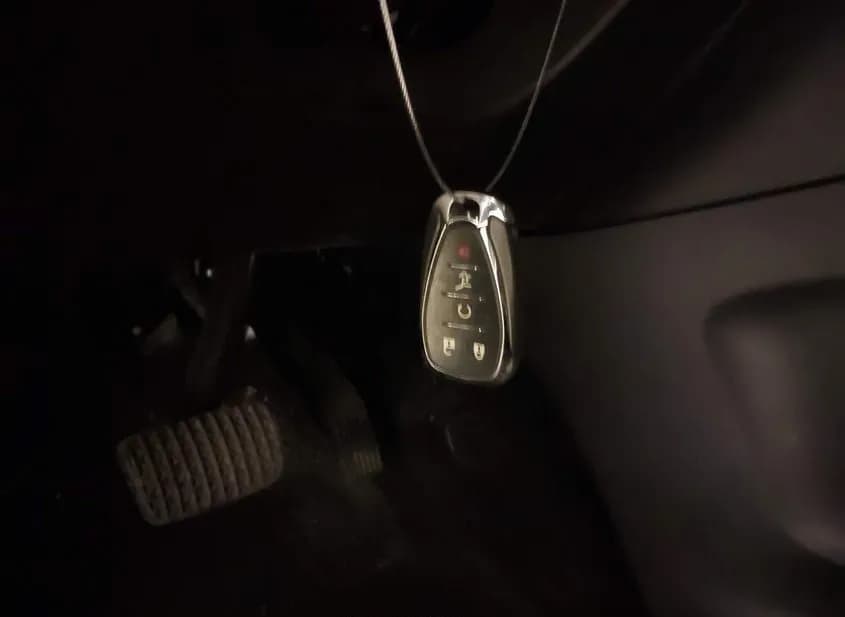 2020 CHEVROLET Equinox Used VIN 2GNAXUEV7L6253346 – photo 14 2020 CHEVROLET Equinox Used VIN 2GNAXUEV7L6253346 – photo 14