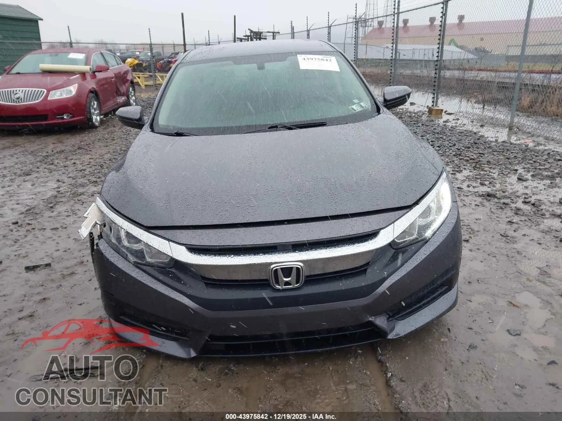 2017 HONDA CIVIC Damaged VIN 2HGFC2F55HH574358 – photo 12 2017 HONDA CIVIC Damaged VIN 2HGFC2F55HH574358 – photo 12