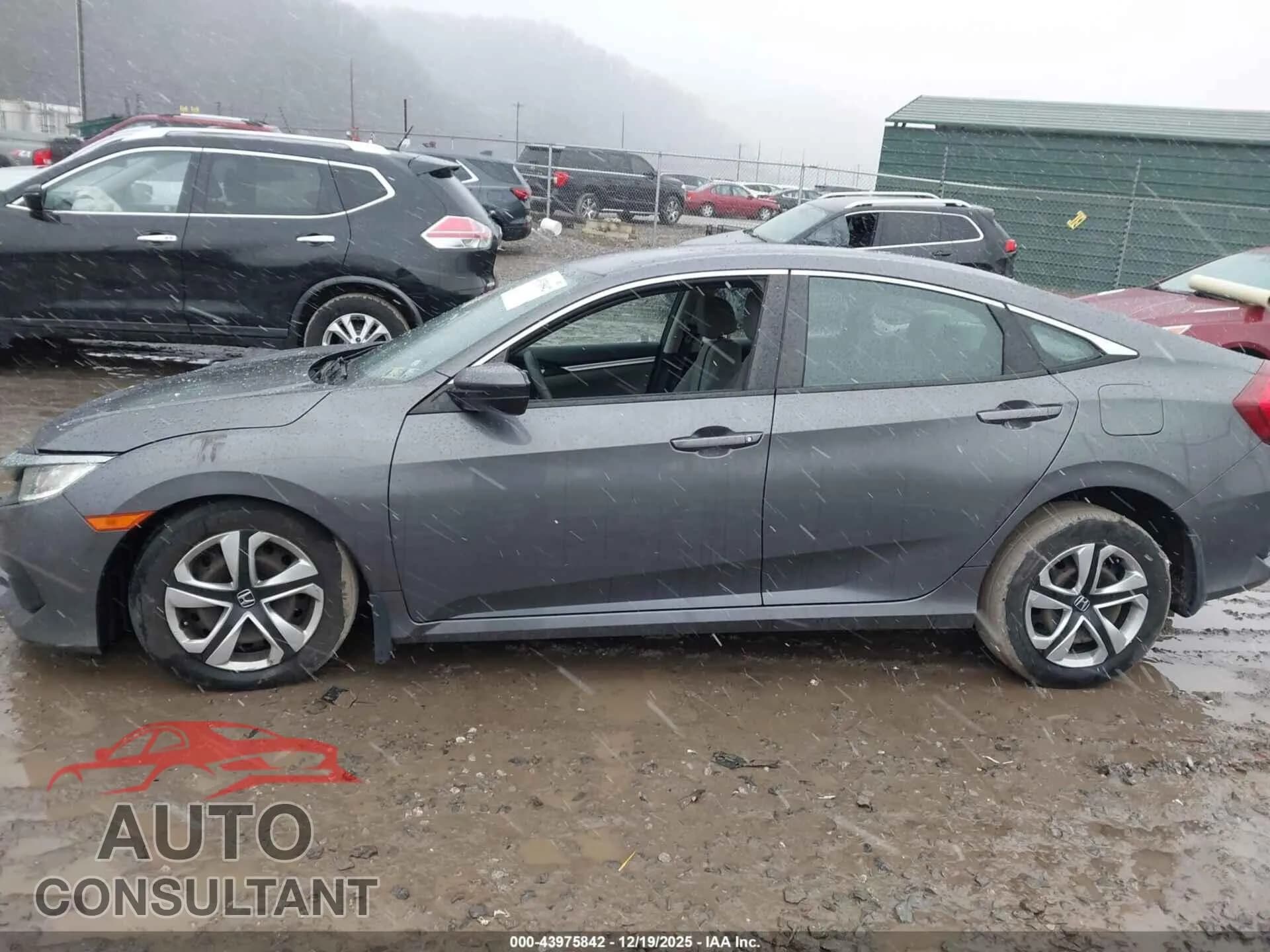 2017 HONDA CIVIC Damaged VIN 2HGFC2F55HH574358 – photo 14 2017 HONDA CIVIC Damaged VIN 2HGFC2F55HH574358 – photo 14