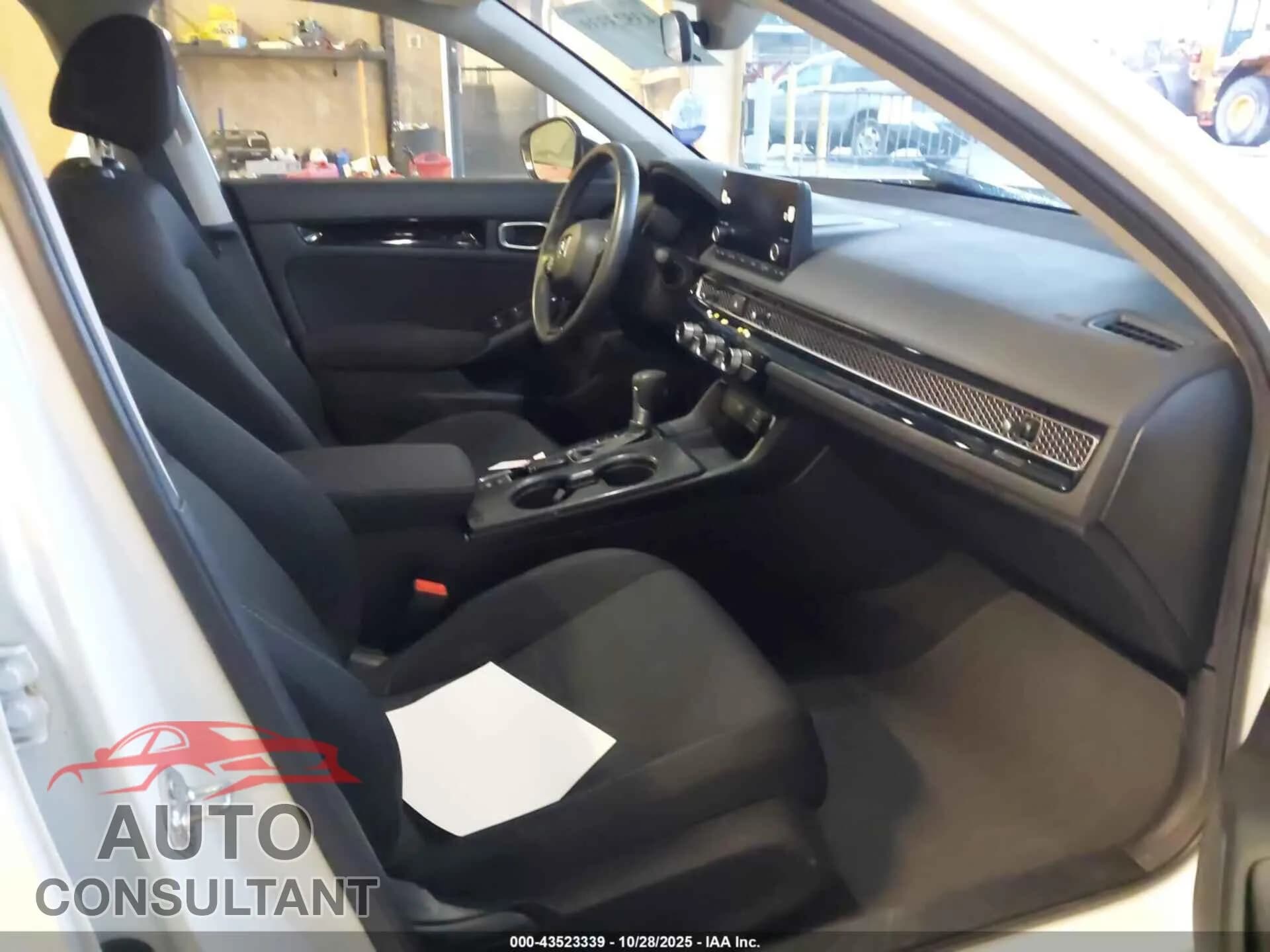 2024 HONDA CIVIC Damaged VIN 2HGFE1F77RH313269 – interior seats 2024 HONDA CIVIC Damaged VIN 2HGFE1F77RH313269 – interior seats