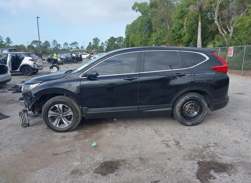 2018 HONDA CR-V Used VIN 2HKRW5H34JH419586 – trunk area 2018 HONDA CR-V Used VIN 2HKRW5H34JH419586 – trunk area