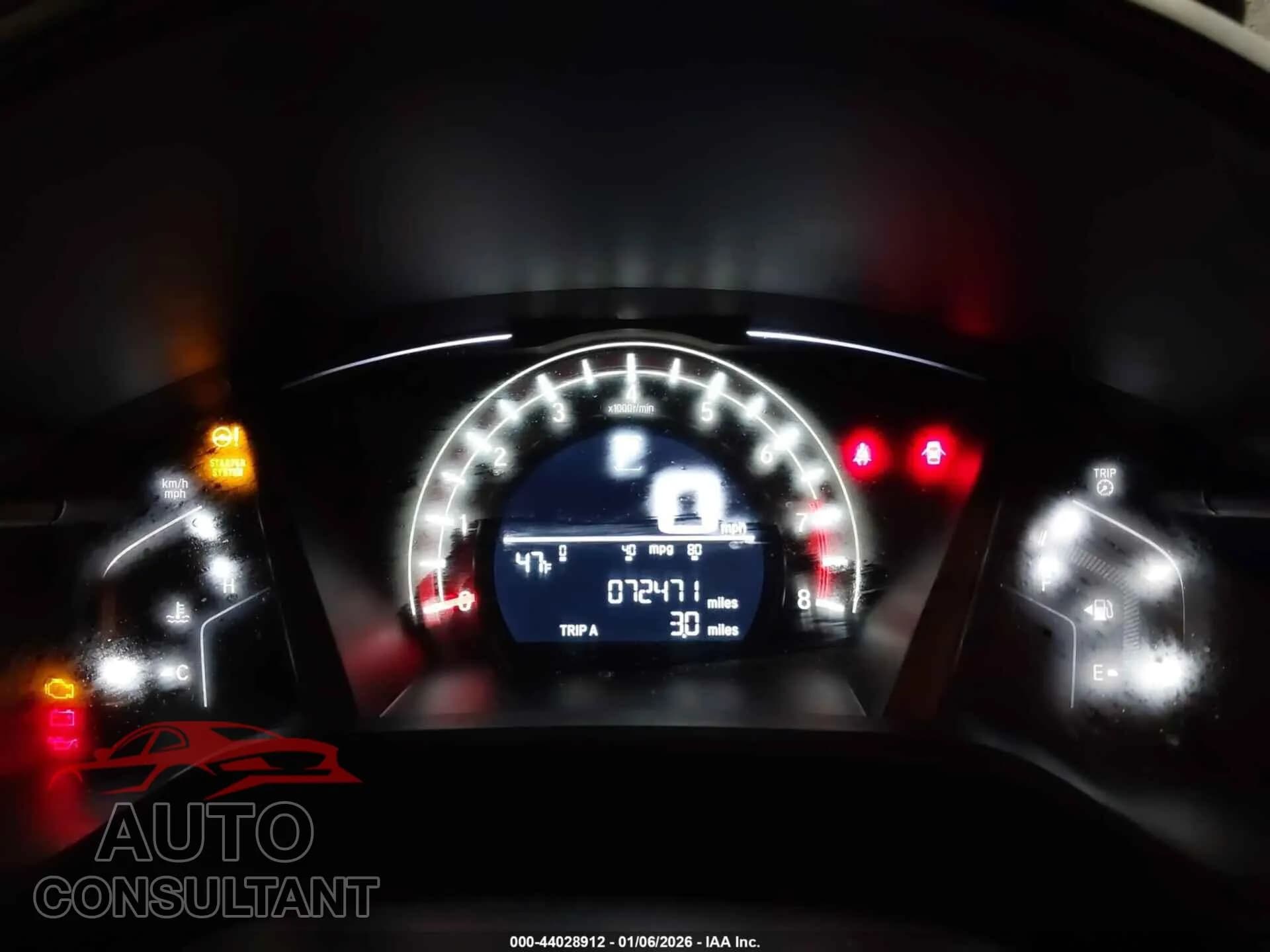 2017 HONDA CR-V Damaged VIN 2HKRW6H3XHH206013 – exterior detail 2017 HONDA CR-V Damaged VIN 2HKRW6H3XHH206013 – exterior detail