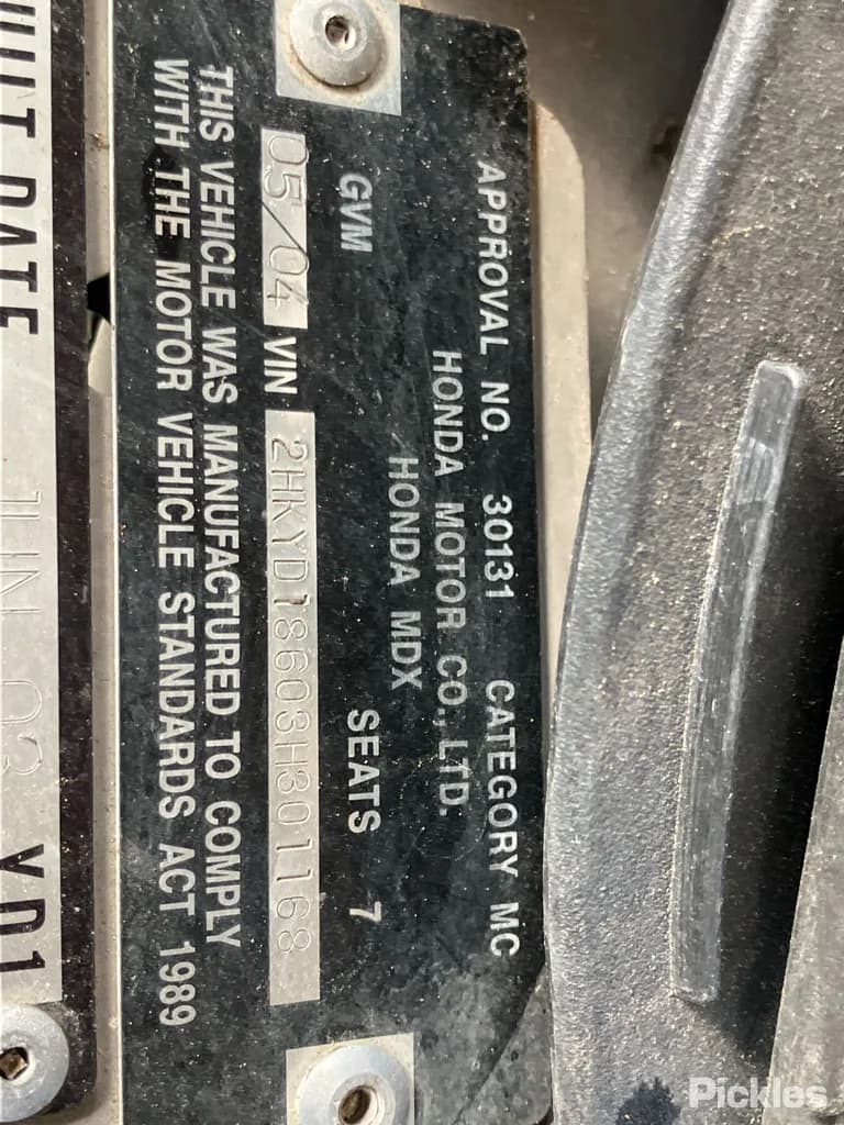 2004 Honda MDX Used VIN 2HKYD18603H301168 – side profile 2004 Honda MDX Used VIN 2HKYD18603H301168 – side profile