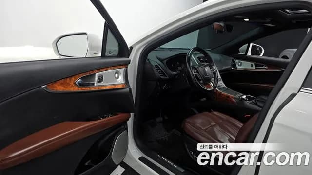 2020 Lincoln Nautilus 1st Gen 2.7 202A AWD Sold VIN 2LMPJ8KP3LBL32666 – photo 18 2020 Lincoln Nautilus 1st Gen 2.7 202A AWD Sold VIN 2LMPJ8KP3LBL32666 – photo 18