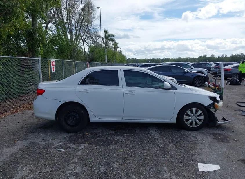 2013 TOYOTA Corolla Used VIN 2T1BU4EE6DC011587 – rear exterior 2013 TOYOTA Corolla Used VIN 2T1BU4EE6DC011587 – rear exterior