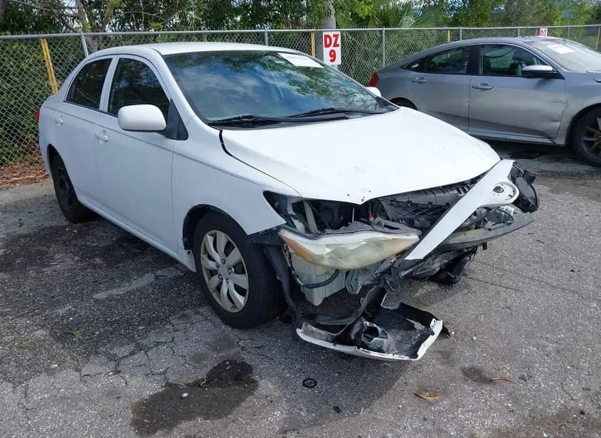 2013 TOYOTA Corolla Used VIN 2T1BU4EE6DC011587 – photo 15 2013 TOYOTA Corolla Used VIN 2T1BU4EE6DC011587 – photo 15