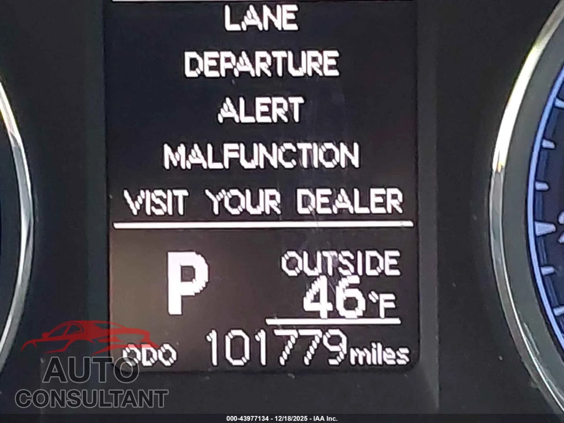 2019 TOYOTA COROLLA Damaged VIN 2T1BURHE0KC196208 – photo 16 2019 TOYOTA COROLLA Damaged VIN 2T1BURHE0KC196208 – photo 16