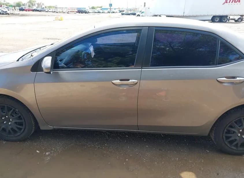 2014 TOYOTA Corolla Used VIN 2T1BURHE4EC208994 – photo 12 2014 TOYOTA Corolla Used VIN 2T1BURHE4EC208994 – photo 12