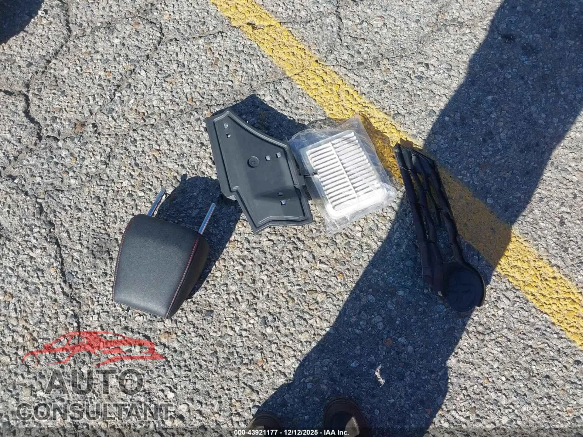 2016 TOYOTA COROLLA Damaged VIN 2T1BURHE7GC592367 – photo 11 2016 TOYOTA COROLLA Damaged VIN 2T1BURHE7GC592367 – photo 11