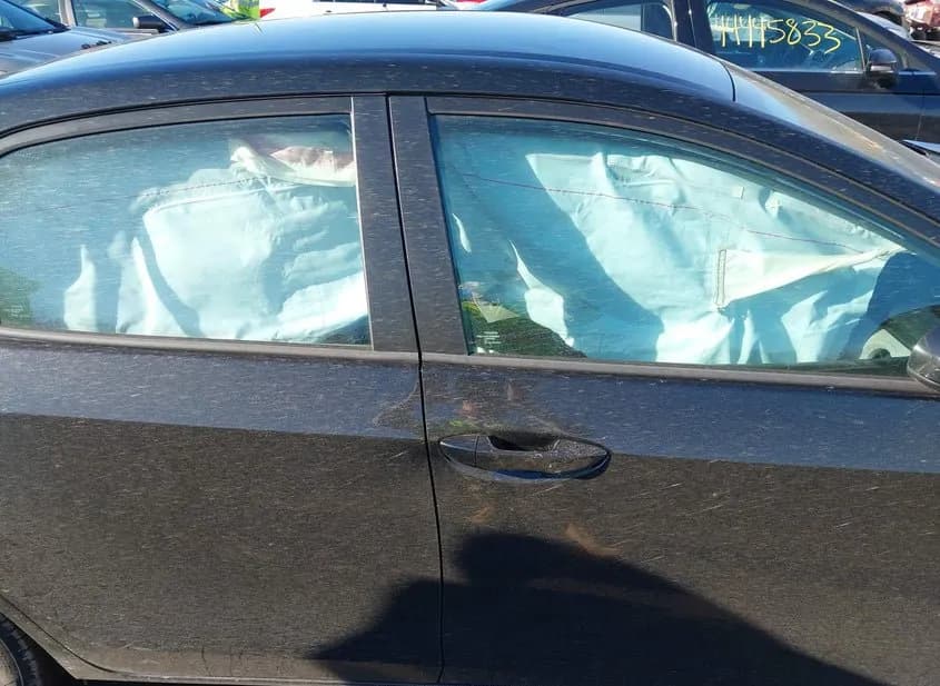 2018 TOYOTA Corolla Used VIN 2T1BURHE8JC002085 – undercarriage 2018 TOYOTA Corolla Used VIN 2T1BURHE8JC002085 – undercarriage