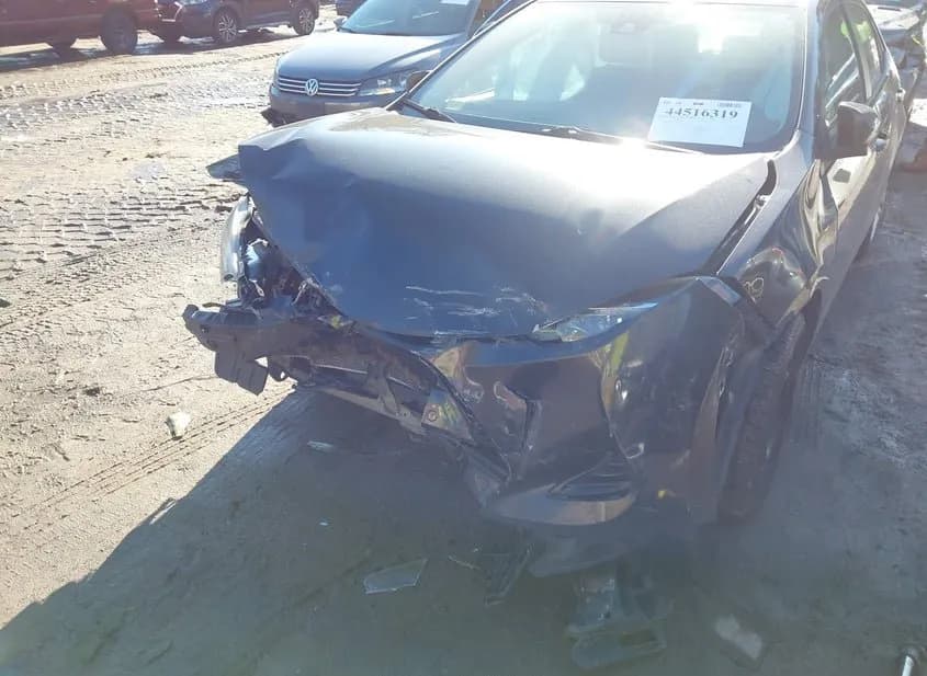 2018 TOYOTA Corolla Used VIN 2T1BURHE8JC002085 – photo 15 2018 TOYOTA Corolla Used VIN 2T1BURHE8JC002085 – photo 15