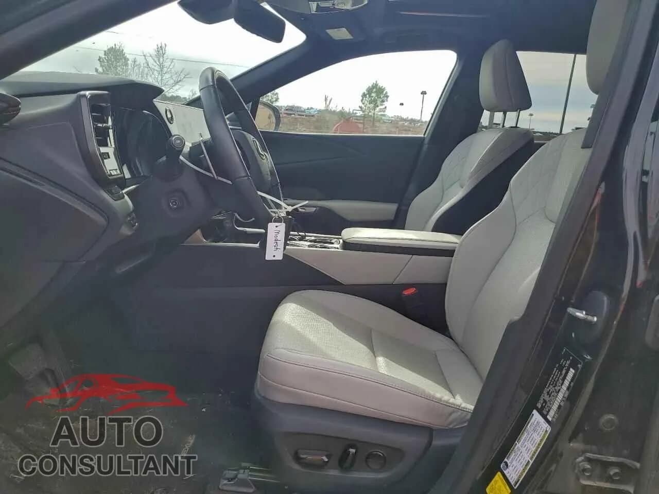 2024 LEXUS RX 350H BA Damaged VIN 2T2BBMCAXRC031351 – exterior detail 2024 LEXUS RX 350H BA Damaged VIN 2T2BBMCAXRC031351 – exterior detail