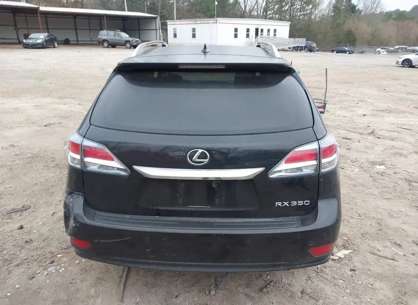 2014 LEXUS RX Used VIN 2T2BK1BA6EC226227 – trunk area 2014 LEXUS RX Used VIN 2T2BK1BA6EC226227 – trunk area