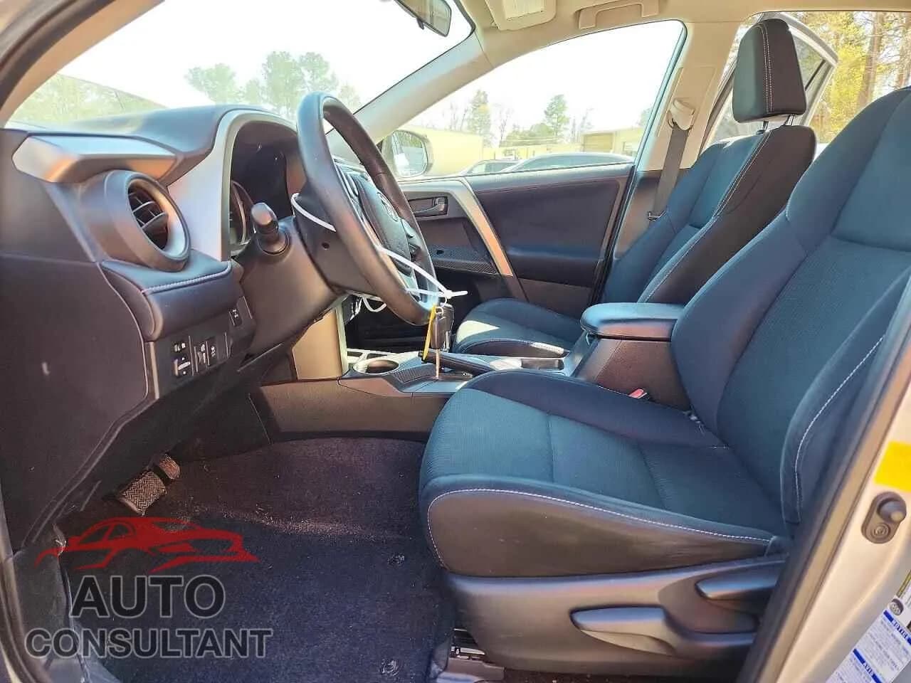 2013 TOYOTA RAV4 Used VIN 2T3RFREV3DW115031 – exterior detail 2013 TOYOTA RAV4 Used VIN 2T3RFREV3DW115031 – exterior detail
