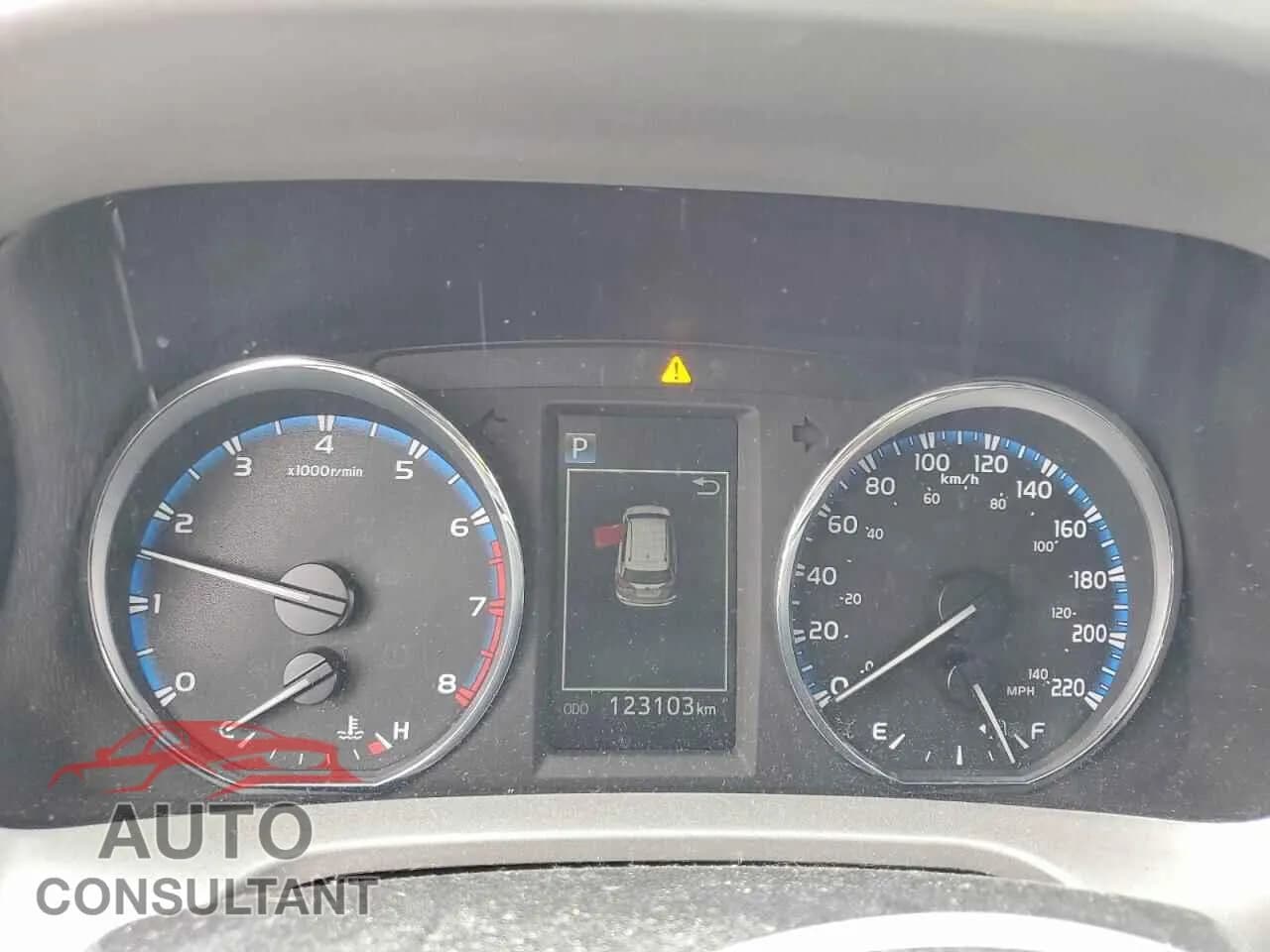 2017 TOYOTA RAV4 Used VIN 2T3RFREV4HW668213 – trunk area 2017 TOYOTA RAV4 Used VIN 2T3RFREV4HW668213 – trunk area